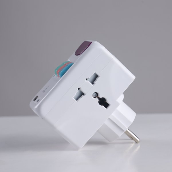 R SCAR RS-G140U - 3-Outlet Wall Power Strip with 1 USB and Type-C Charging Port
